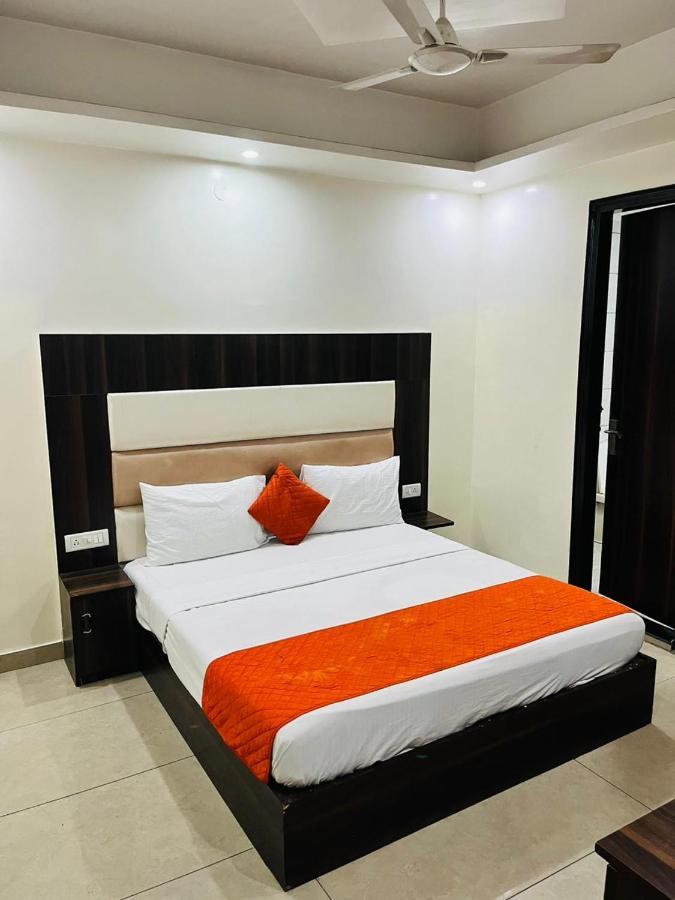 Couette-café Park Suites Near Delhi International Airport New Delhi